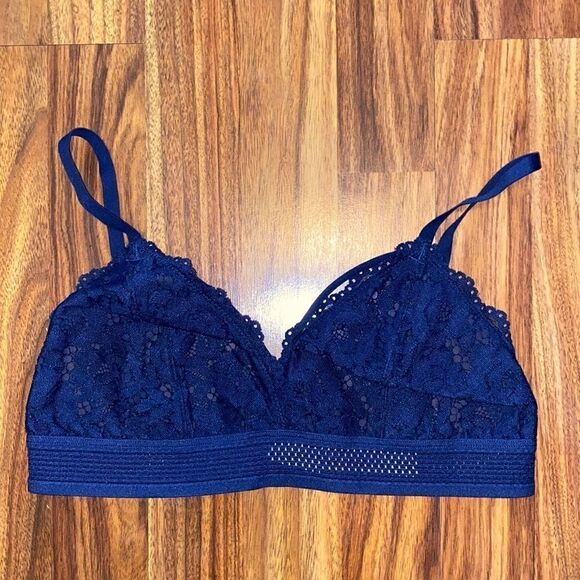 4 for $50 🎃 Xhilaration Navy Lace Bralette Women's Size Medium - Picture 1 of 6